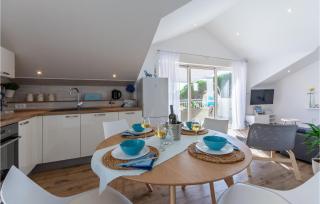 Beautiful Apartment In Milna - Milna - 6