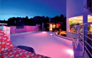 Nice Home In Vinisce With Sauna - Vinišće - 2