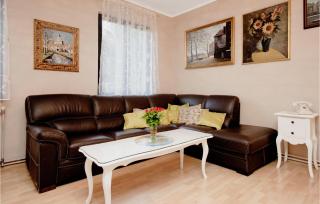 2 Bedroom Beautiful Home In Pozorac - Gustirna - 6