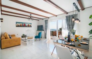 Amazing Home In Kastel Sucurac - Kaštela - 9
