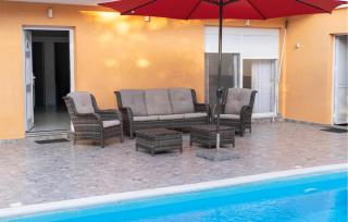 Gorgeous Apartment In Dracevac Ninski - 2