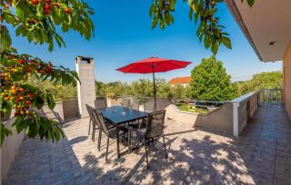5 Bedroom Cozy Home In Dracevac Ninski - Dračevac Ninski - 9