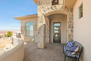 SuiteRetreatsUTAH Elite, Hillside, Hurricane Home, Escape with AMAZING VIEWS - 8