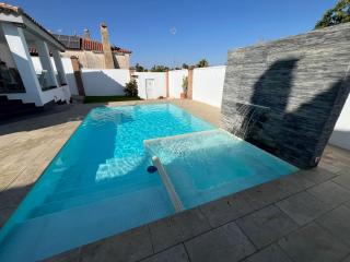 Casa con piscina privada y garaje cerca de Sevilla - Alcalá de Guadaíra - 9