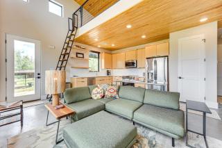 20-Acre Property with Trail Hill Country Hideaway! - 8