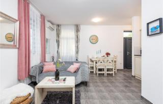 Lovely Apartment In Zadar With Wifi - 9