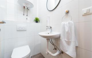 Lovely Apartment In Zadar With Wifi - 1