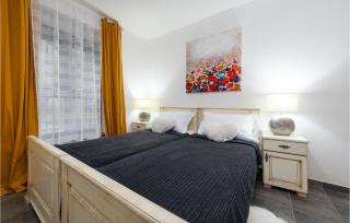 Lovely Apartment In Zadar With Wifi - 3