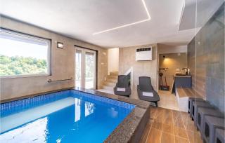 Nice Home In Sculac With Sauna - 1