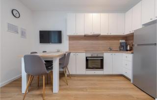 Stunning Apartment In Zadar With Wifi - Zadar - 5