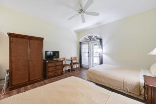 Naples Studio with Canal Access! - Naples - 7