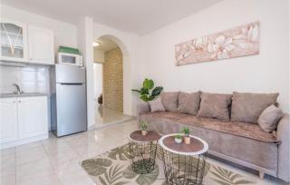 Cozy Apartment In Sveti Filip I Jakov - 7