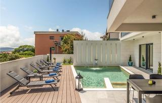 Stunning Home In Zadar With Kitchen - 1