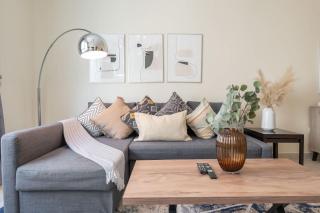 StayShort - Dubai Marina beautiful 1 bed that sleeps 4 - 4