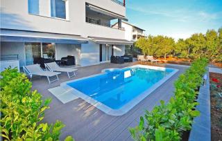 Nice Apartment In Turanj With Wifi - 9