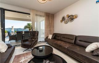 4 Bedroom Stunning Home In Sukosan - 8