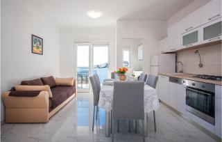 Cozy Apartment In Rogoznica With Wifi - Rogoznica (Rogosnizza) - 9