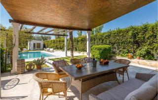 Stunning Home In Solin With Wifi - 9