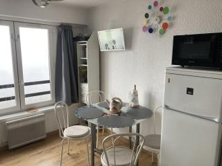 Studio for 4 people, equipped, private parking - Puy-Saint-Vincent - 0