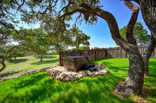 Luxury 23-AC Ranch Hot Tub and Hill Country Views! - Luckenbach - 1