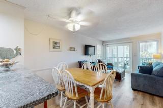 Pelicans Watch 121 - 4