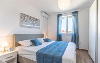 Awesome Home In Vrsi With Wifi - 1