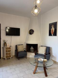 Violeta's Yard - 5