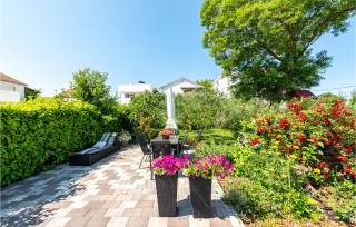 Lovely Apartment In Bibinje With Wifi - 4