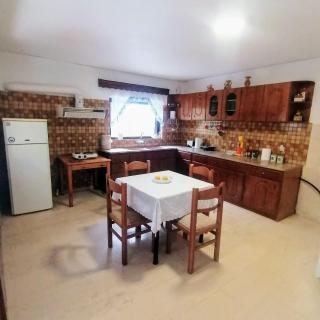 5pax Big Ground Floor apartment - Kyparissia - 9