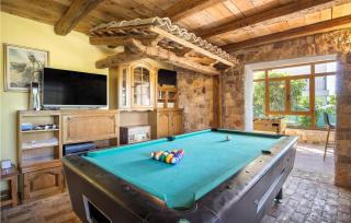 8 Bedroom Beautiful Home In Visnjan - 5