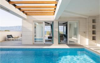 Amazing Home In Povlja - 4