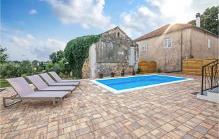 Pet Friendly Apartment In Benkovac - 3