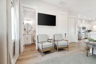 Grand Retreat II: 4BR, 5BA, sleeps 15 Private pool Your perfect escape! - 9