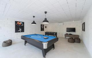 Awesome Home In Crklada With Wifi - 4