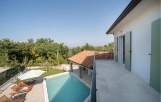 Awesome Home In Crklada With Wifi - 1