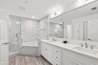 Fun In The Sun! Crescent at Miramar - Gulf Front+Beach Chairs - 3