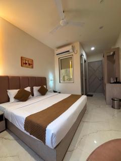 Sethi Grand Hotel - Lucknow - 0