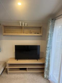 J2 static caravan at Fairway Holiday Park - Sandown - 2