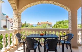 Nice Apartment In Malinska With Wifi - 4