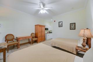 Naples Getaway with Fire Pit and Grill! - Naples - 5