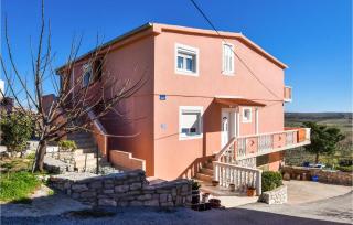 Gorgeous Apartment In Stara Vas - Stara Vas - 8