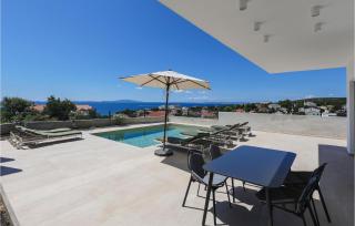 Pet Friendly Home In Lun - 4