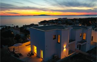 Pet Friendly Home In Lun - 2