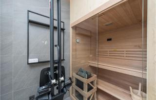 Cozy Home In Lun With Sauna - Lun - 5