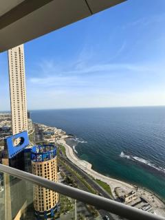 شقق برج داماك جدة طابق 30 مع جاكوزي خاص Damac Tower Jeddah Apartments 30th Floor with Private Jacuzzi - Jeddah - 2
