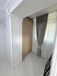 City Minor - - 7