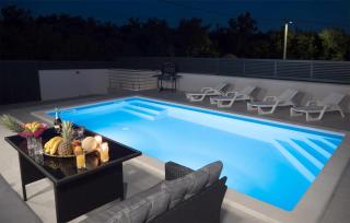 Amazing Home In Kraljevica - 4