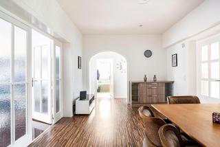 Maybach Apartments - Modern & Spacious, near Düsseldorf Messe, free Private Parking - Krefeld - 0