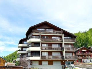 Bright apartment close to center - Grächen - 2