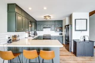 Private Beach and Dock White Sand Lake Retreat! - 2